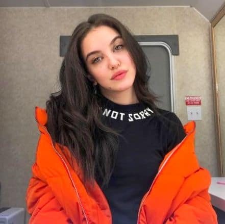Lilimar height