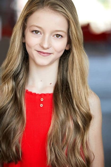 Emily Dobson Biography, Wiki, Age, Height, Weight, Net Worth, Dating And More