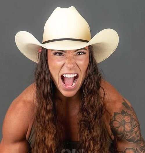 Bethany Flores Age, Husband, Lifestyle & Career